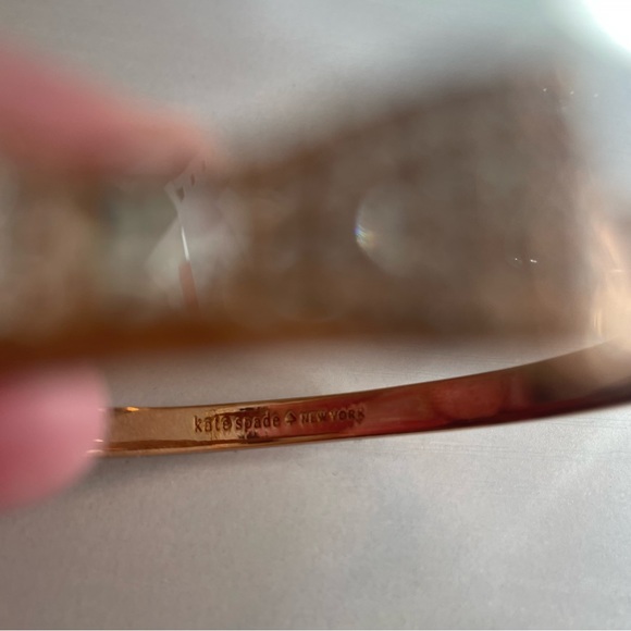 Kate Spade ♠️ Rose Gold Bow Bracelet - Picture 4 of 8